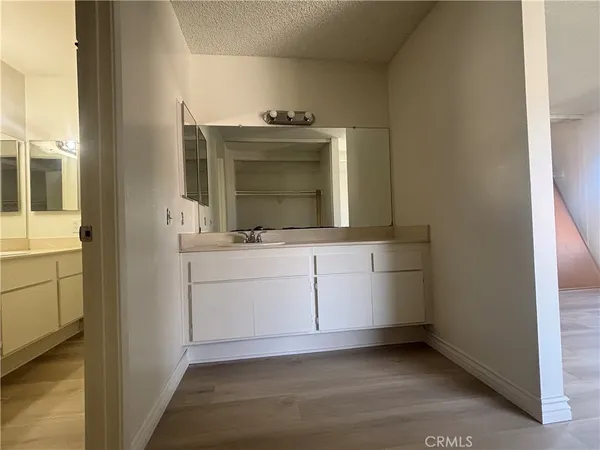 $3,000 | 167 Briarwood, Irvine, CA 92604