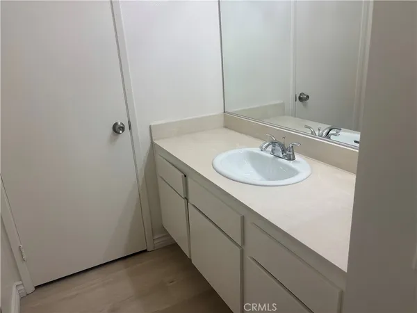 $3,000 | 167 Briarwood, Irvine, CA 92604