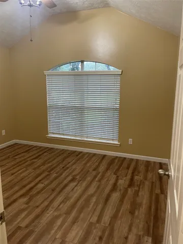 $1,950 | 19530 Village Of Bridgestone Lane, Spring, TX 77379