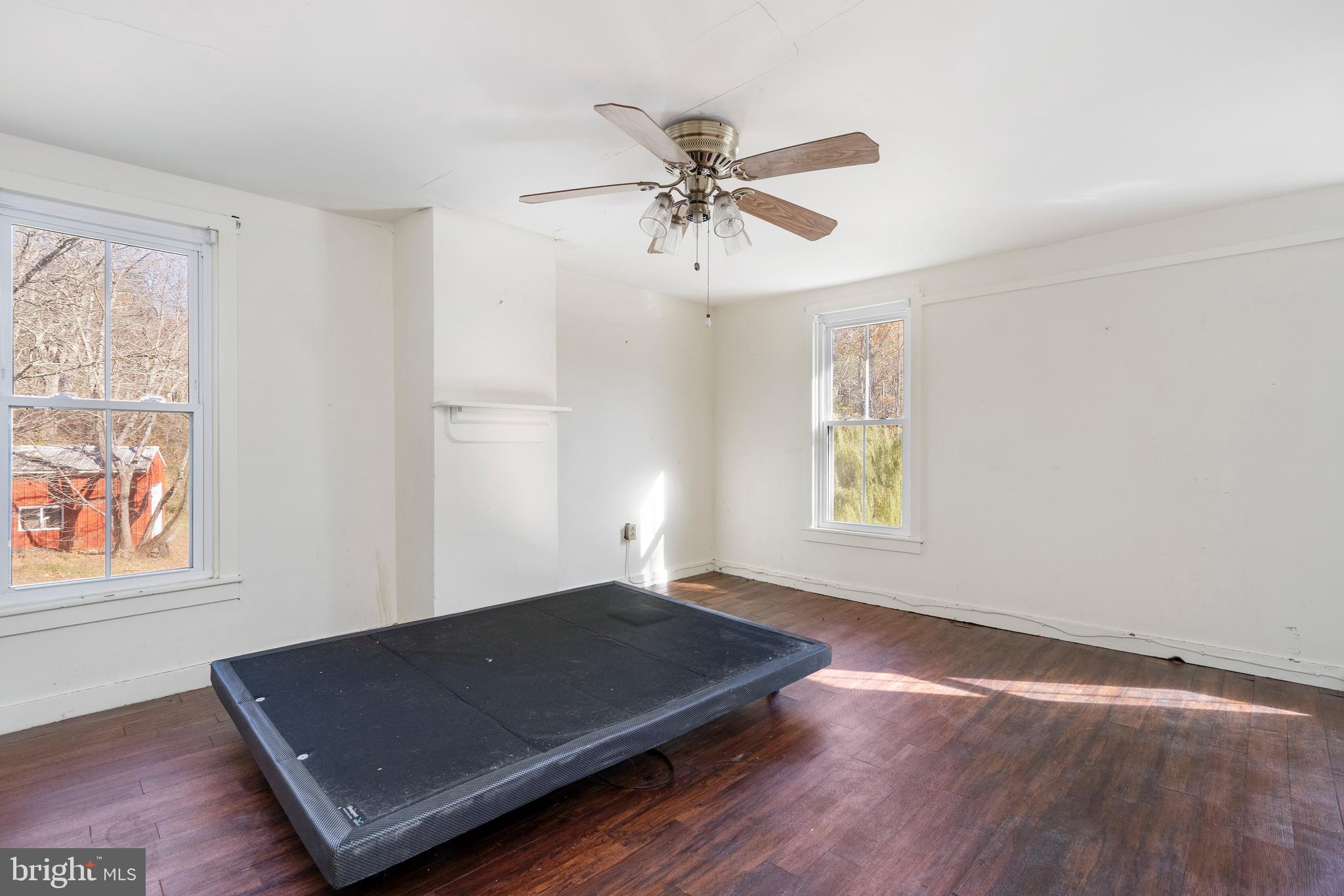 2456 Fairmount Road Hampstead, MD 21074 - Photo 14 of 27 Spacious Bedroom