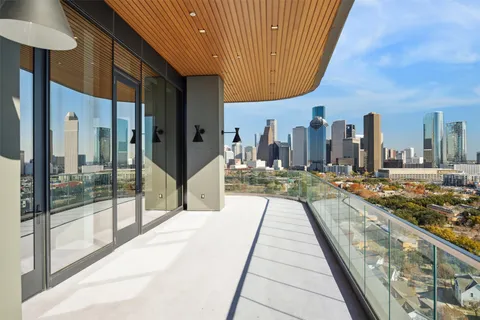 $2,295,000 | 1711 Allen Parkway, Unit 2301, Houston, TX 77019