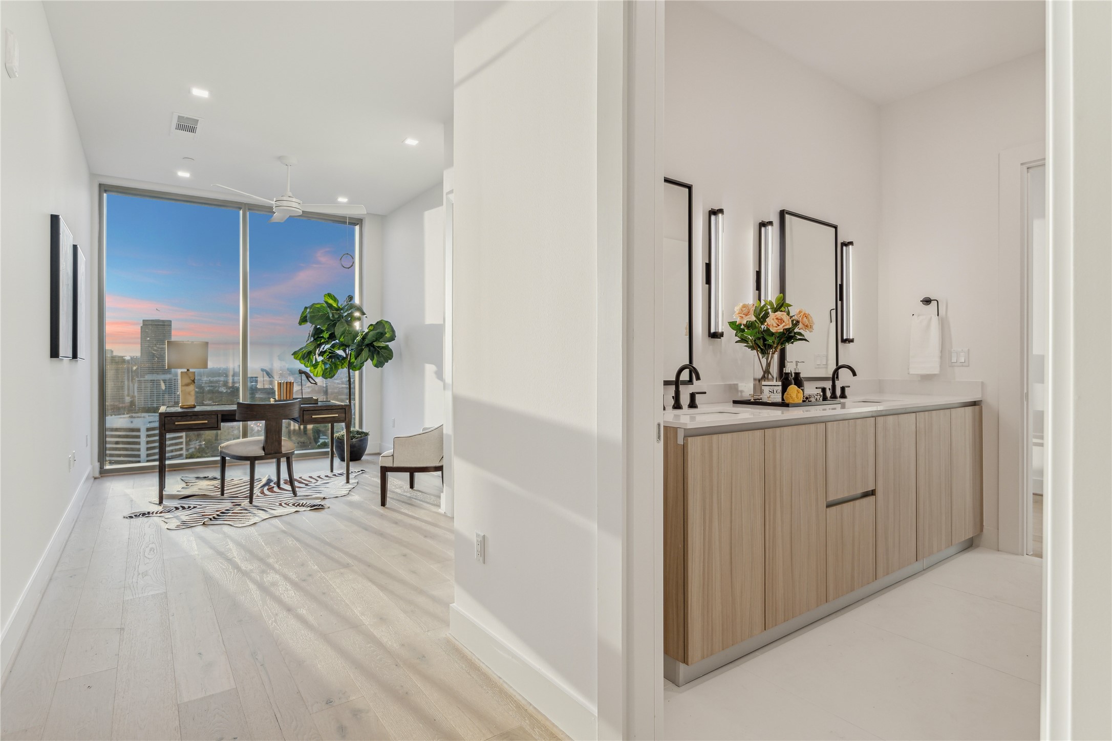 1711 Allen Parkway, Unit 2301 Houston, TX 77019 - Photo 6 of 45