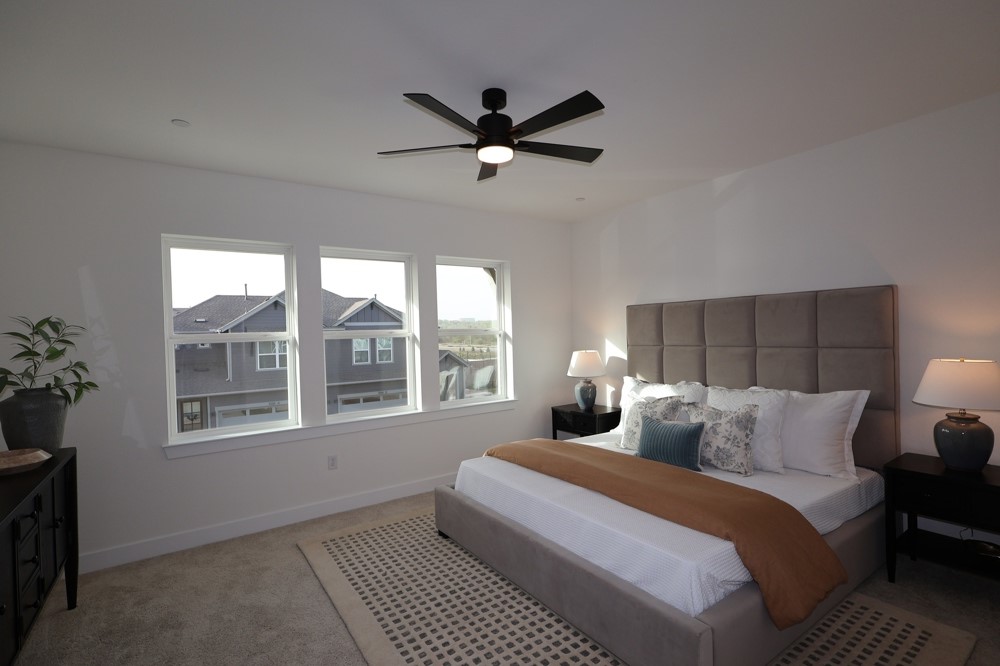 1025 Brickell Loop Austin, TX 78744 - Photo 3 of 14 Owner's Retreat (Staged)