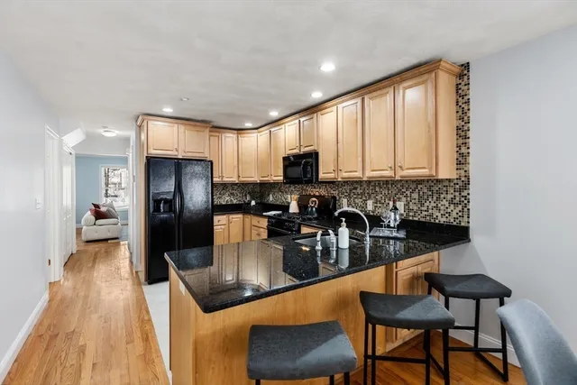 $524,900 | 824 Main Street, Unit 1, Wakefield, MA 01880