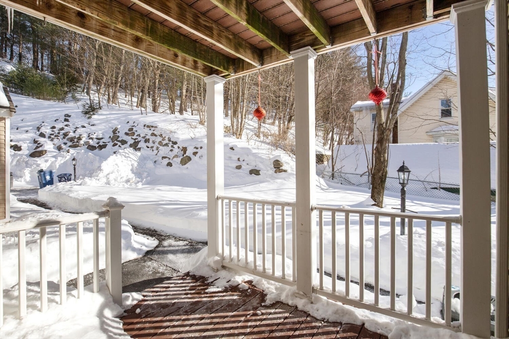 824 Main Street, Unit 1 Wakefield, MA 01880 - Photo 22 of 26