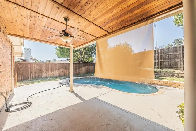 a view of a outdoor space