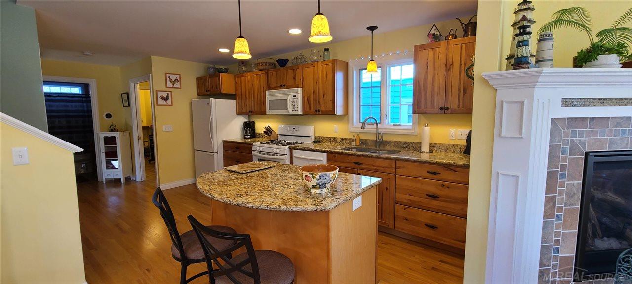 7501 Cedar Road Lexington, MI 48450 - Photo 10 of 52 50082044-11.JPG