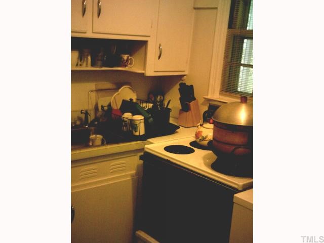 500 Peebles Street Raleigh, NC 27608 - Photo 5 of 8 Kitchen