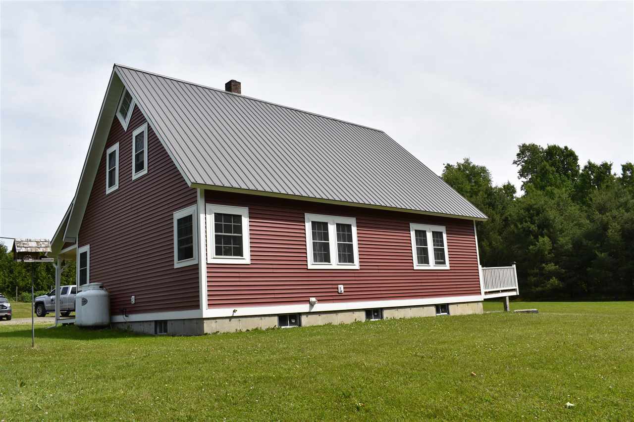 5221 Creek Road Albany, VT 05827 - Photo 4 of 40