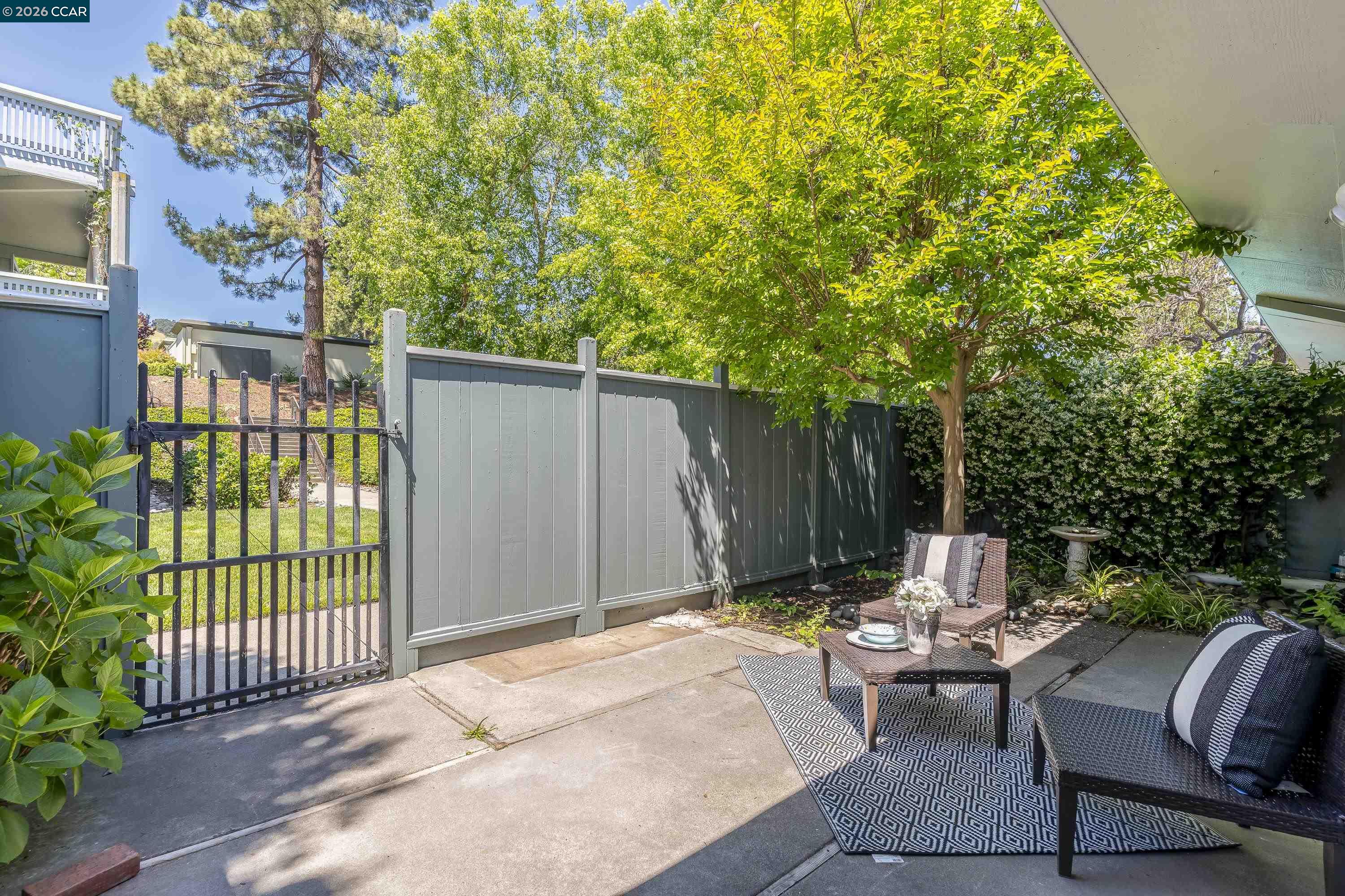 1109 Golden Rain Road, Unit 4 Walnut Creek, CA 94595 - Photo 7 of 59