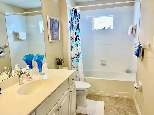 $365,000 | 6417 Pine Breeze Run, Sarasota, FL 34243