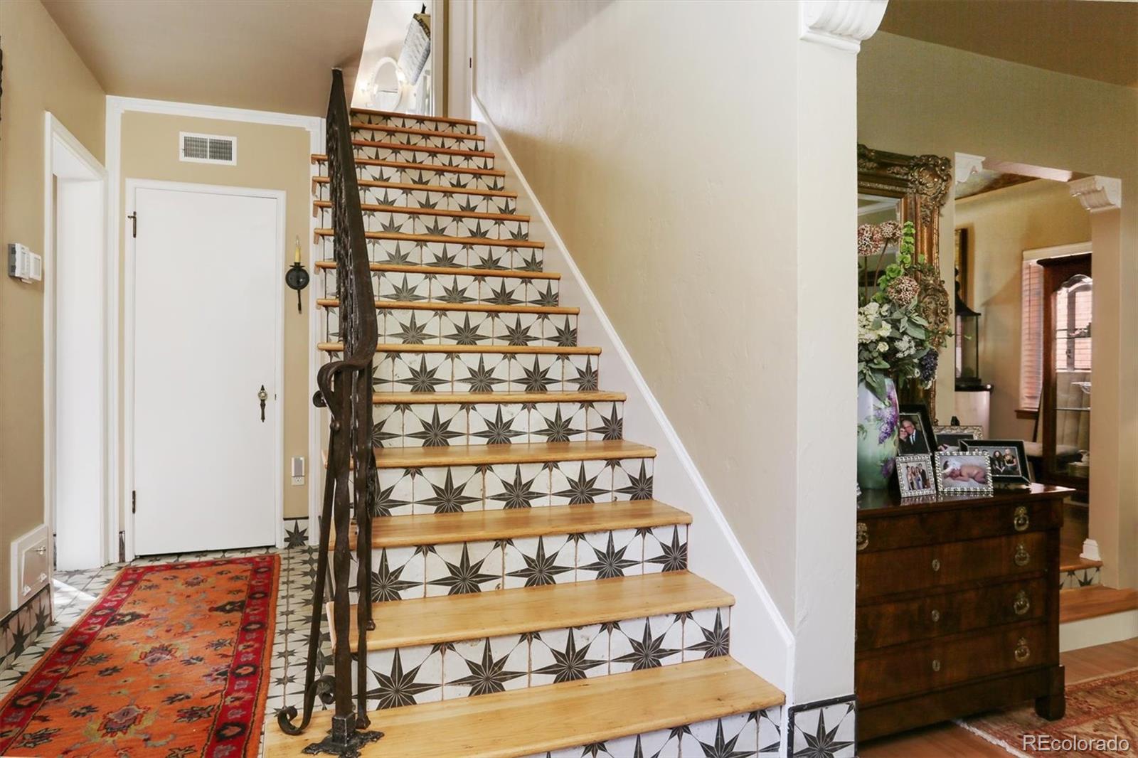 1735 Cherry Street Denver, CO 80220 - Photo 8 of 37