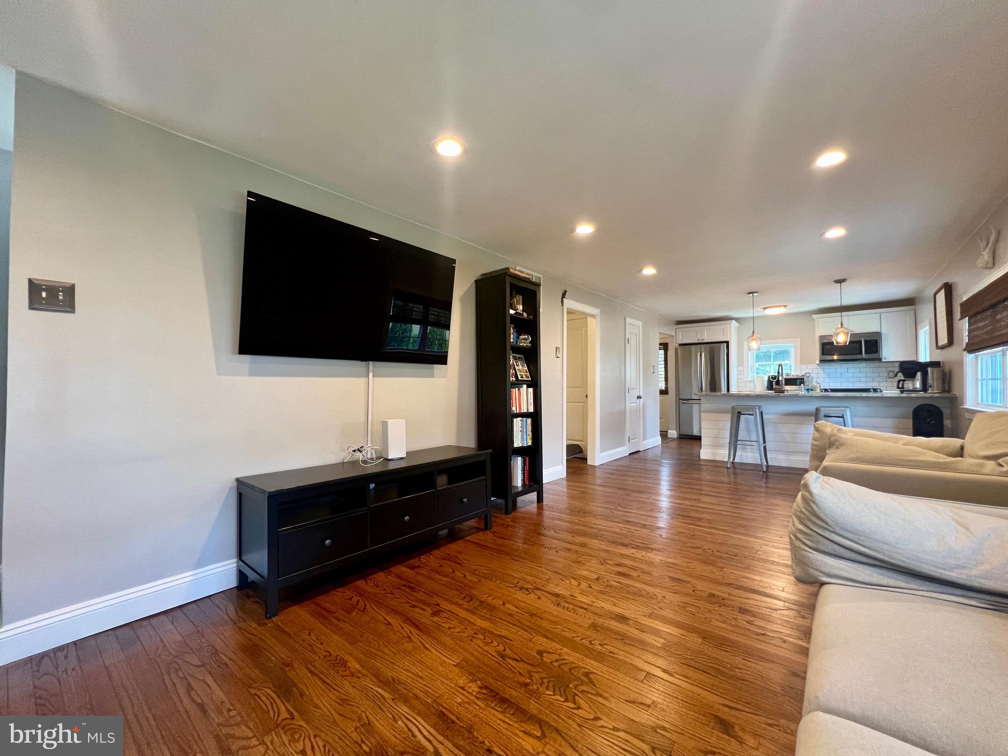 508 Rhoads Avenue Haddonfield, NJ 08033 - Photo 3 of 20 Gallery Image 3