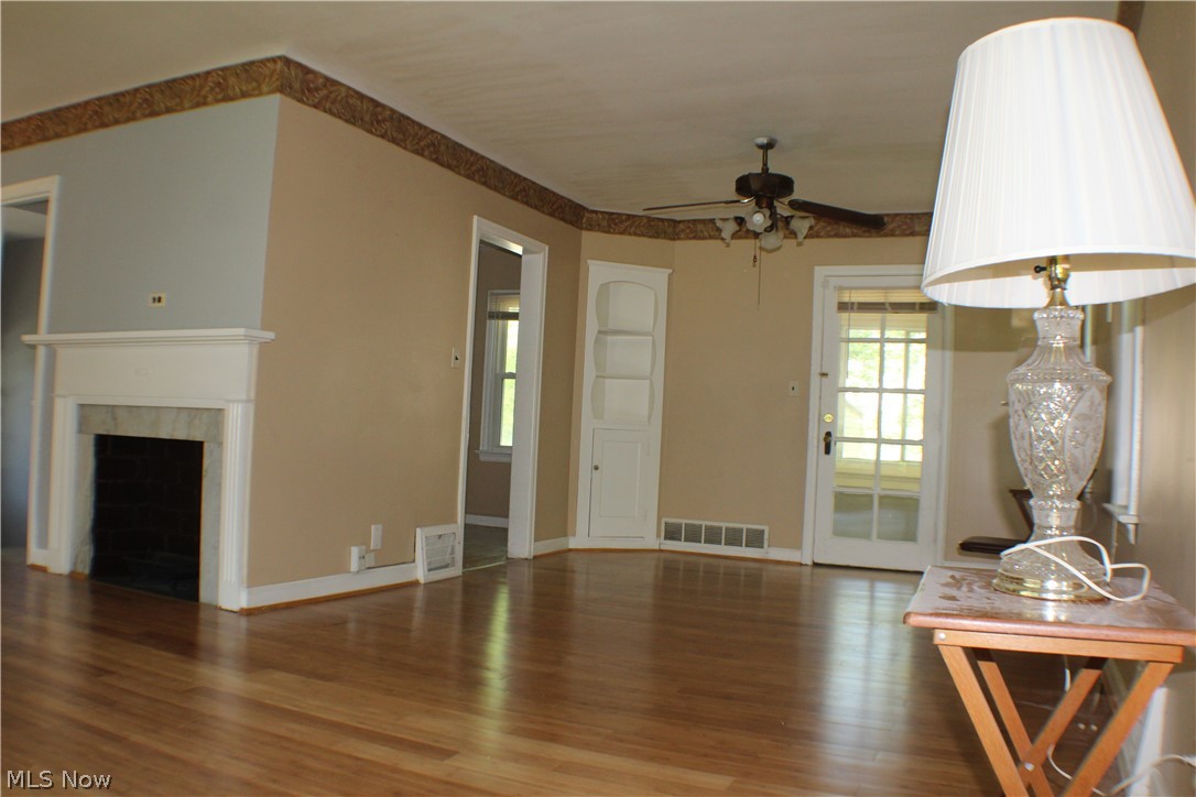 1079 Elbon Road Cleveland Heights, OH 44121 - Photo 6 of 29