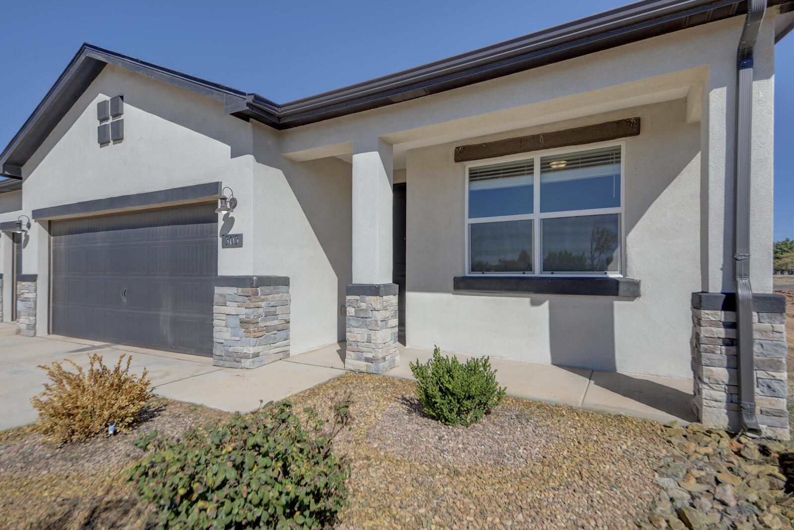 505 9th Avenue Northeast Rio Rancho, NM 87124 - Photo 1 of 23 Gallery Image 1