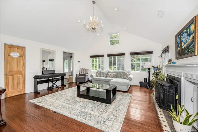 $505,000 | 5 Cross Road, Putnam Valley, NY 10579