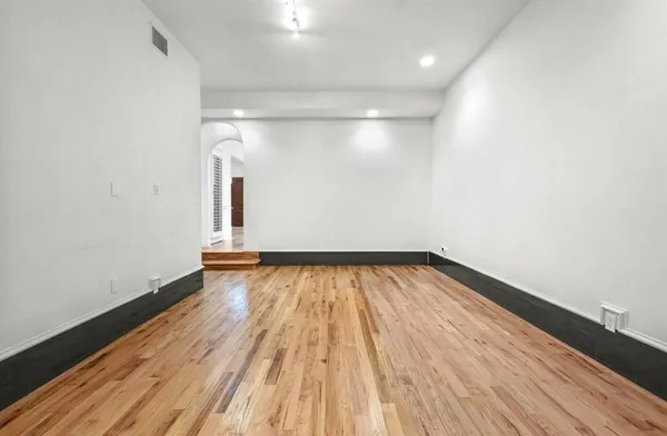 $7,950 | 11911 Edgestone Road, Dallas, TX 75230