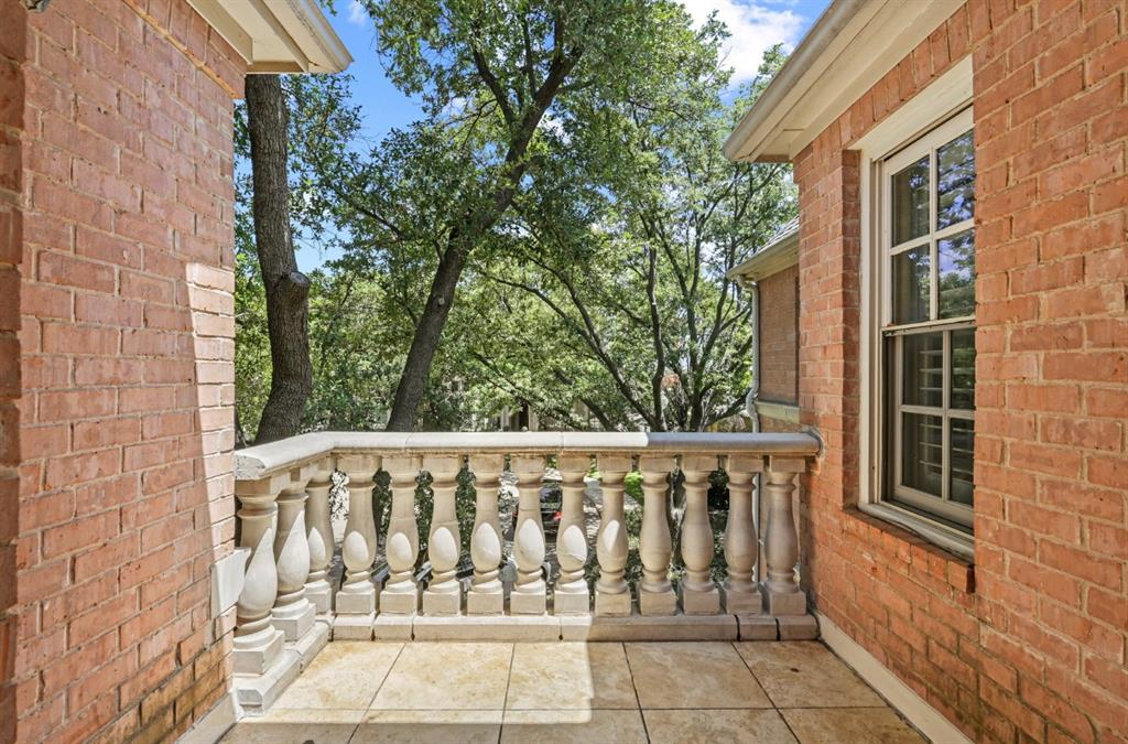 11911 Edgestone Road Dallas, TX 75230 - Photo 21 of 40 View of balcony