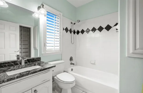 $7,950 | 11911 Edgestone Road, Dallas, TX 75230