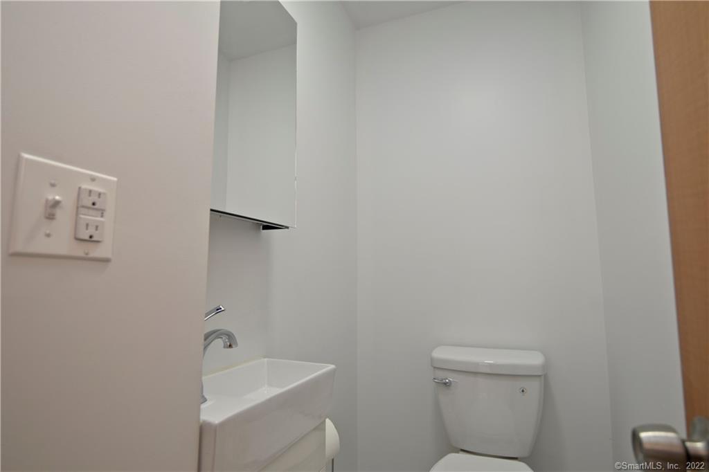 361 Gregory Street, Unit 1 Bridgeport, CT 06604 - Photo 26 of 35