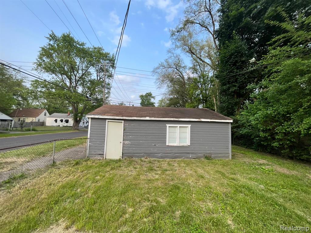 19978 Grandview Street Detroit, MI 48219 - Photo 4 of 26