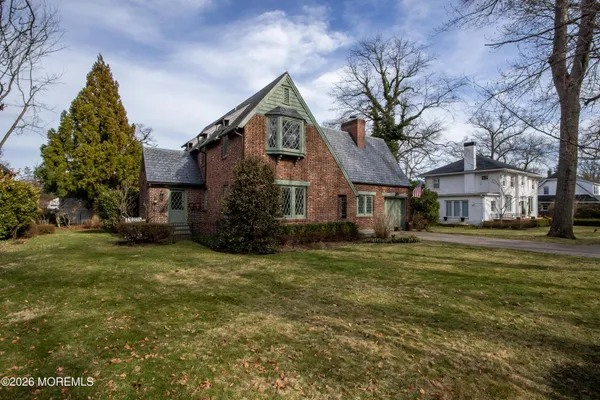 $7,800 | 3 Monmouth Avenue, Rumson, NJ 07760