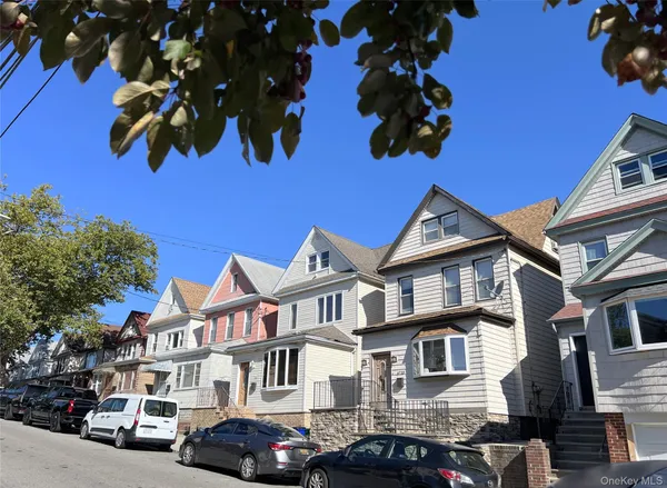 $1,099,000 | 67-31 52nd Road | Maspeth