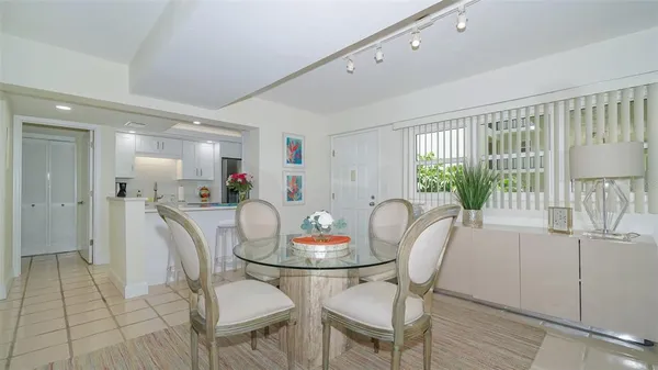 $7,200 | 3240 Gulf Of Mexico Drive, Unit B303, Longboat Key, FL 34228