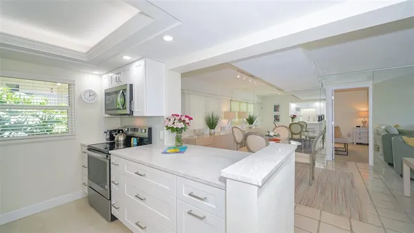 $7,200 | 3240 Gulf Of Mexico Drive, Unit B303, Longboat Key, FL 34228