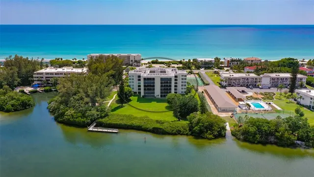 $7,200 | 3240 Gulf Of Mexico Drive, Unit B303, Longboat Key, FL 34228