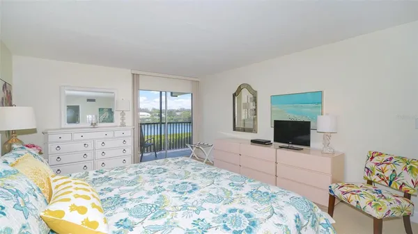 $7,200 | 3240 Gulf Of Mexico Drive, Unit B303, Longboat Key, FL 34228