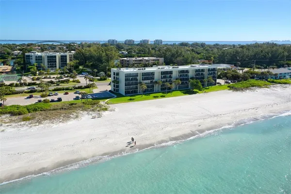 $7,200 | 3240 Gulf Of Mexico Drive, Unit B303, Longboat Key, FL 34228