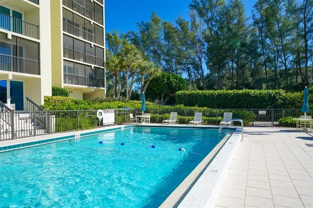 $7,200 | 3240 Gulf Of Mexico Drive, Unit B303, Longboat Key, FL 34228