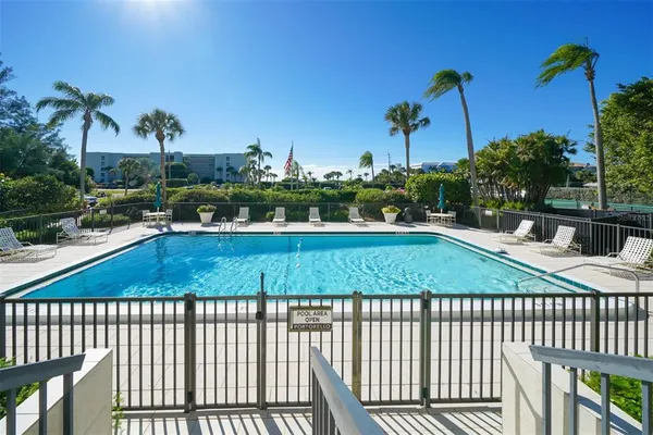$7,200 | 3240 Gulf Of Mexico Drive, Unit B303, Longboat Key, FL 34228