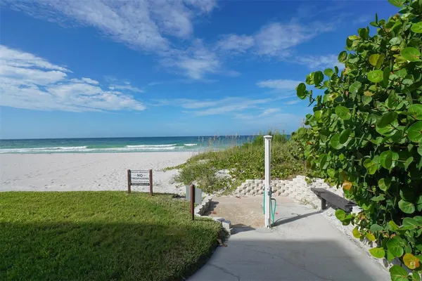 $7,200 | 3240 Gulf Of Mexico Drive, Unit B303, Longboat Key, FL 34228