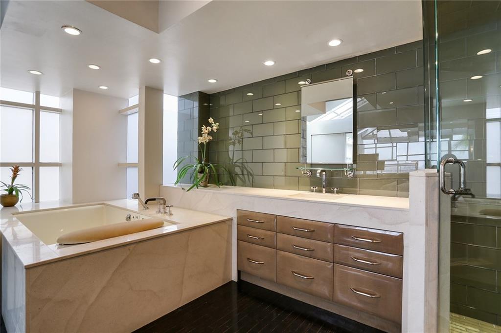 620 Decatur Street, Unit PHB New Orleans, LA 70130 - Photo 12 of 24