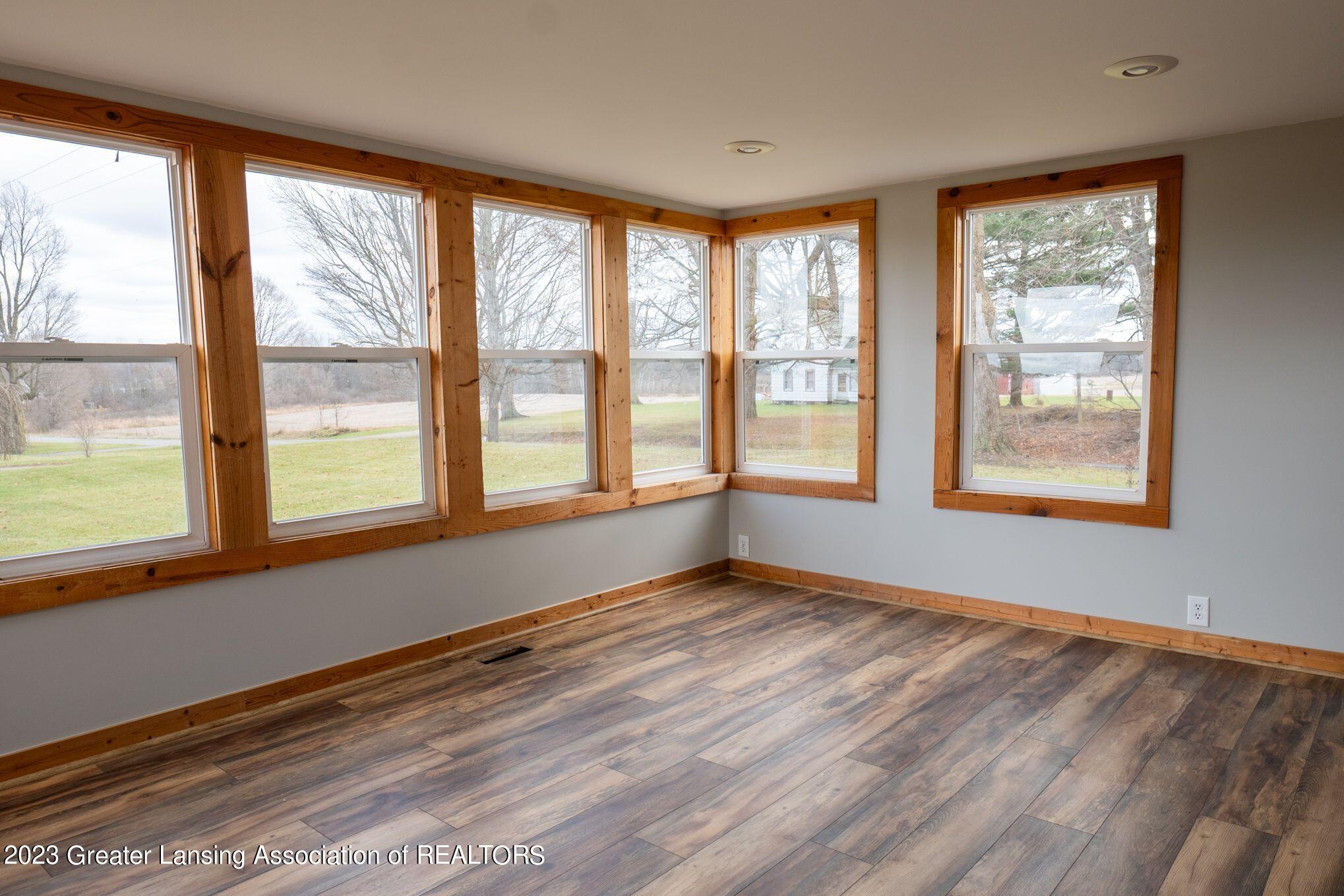 6634 Maple Lane Road Rives Junction, MI 49277 - Photo 10 of 33 Dining