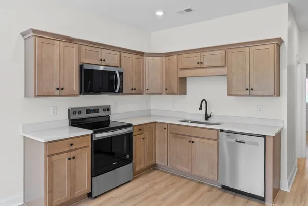 $1,475 | 320 South 7th Street, Unit B, Clarksville, TN 37040