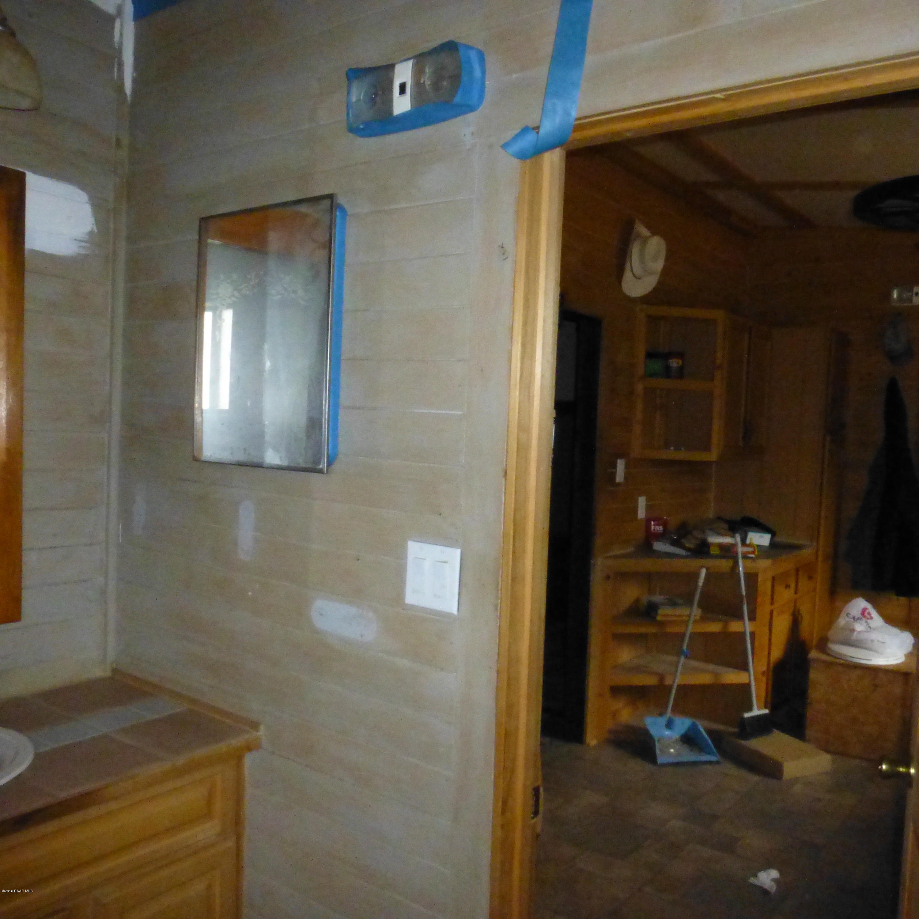 39140 Arizona Road Ash Fork, AZ 86320 - Photo 25 of 34 P1040737