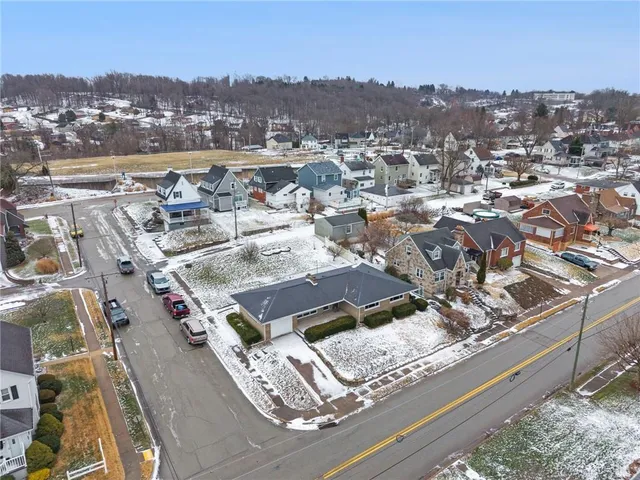 $237,000 | 600 Lewis Avenue, Jeannette, PA 15644