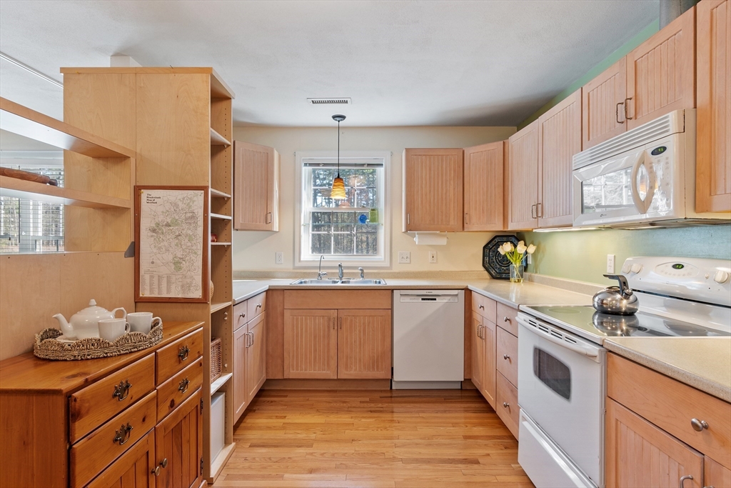 7 Long Meadow Road Westford, MA 01886 - Photo 28 of 42 Gallery Image 28