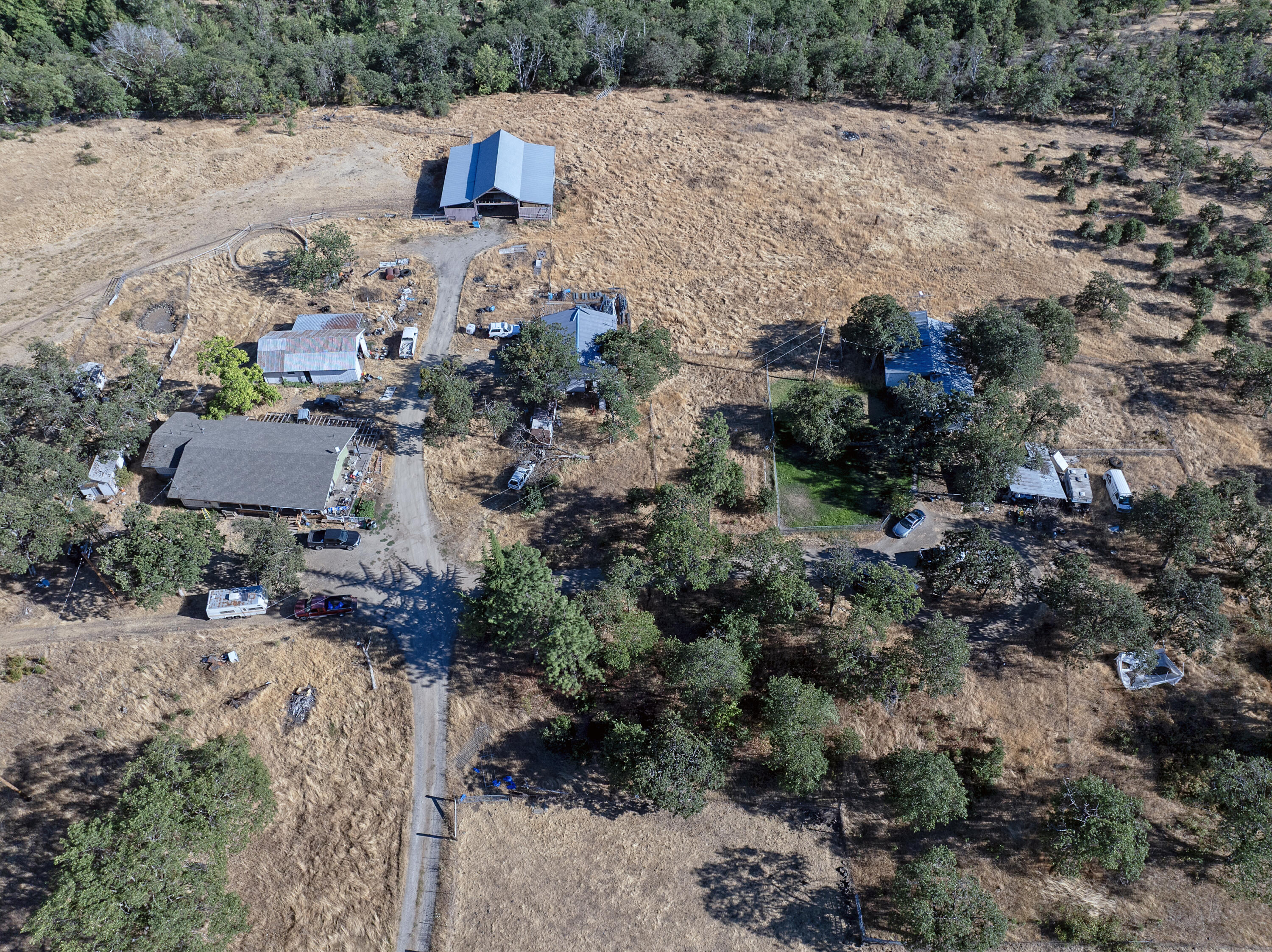 1300 Worthington Road Eagle Point, OR 97524 - Photo 3 of 38 3