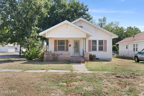 $105,000 | 3 Southwest E Street, Miami, OK 74354