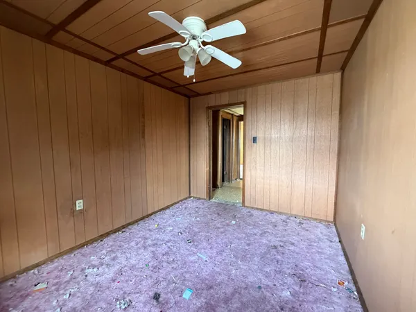 $59,900 | 1021 Jefferson Avenue, Charleston, IL 61920