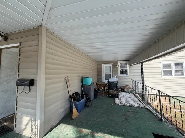 $59,900 | 1021 Jefferson Avenue, Charleston, IL 61920
