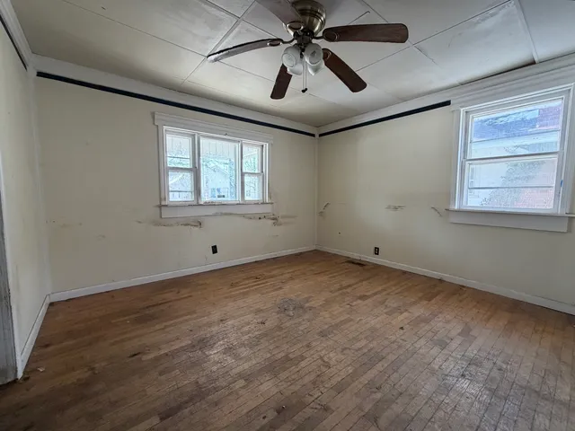 $69,900 | 1021 Jefferson Avenue, Charleston, IL 61920