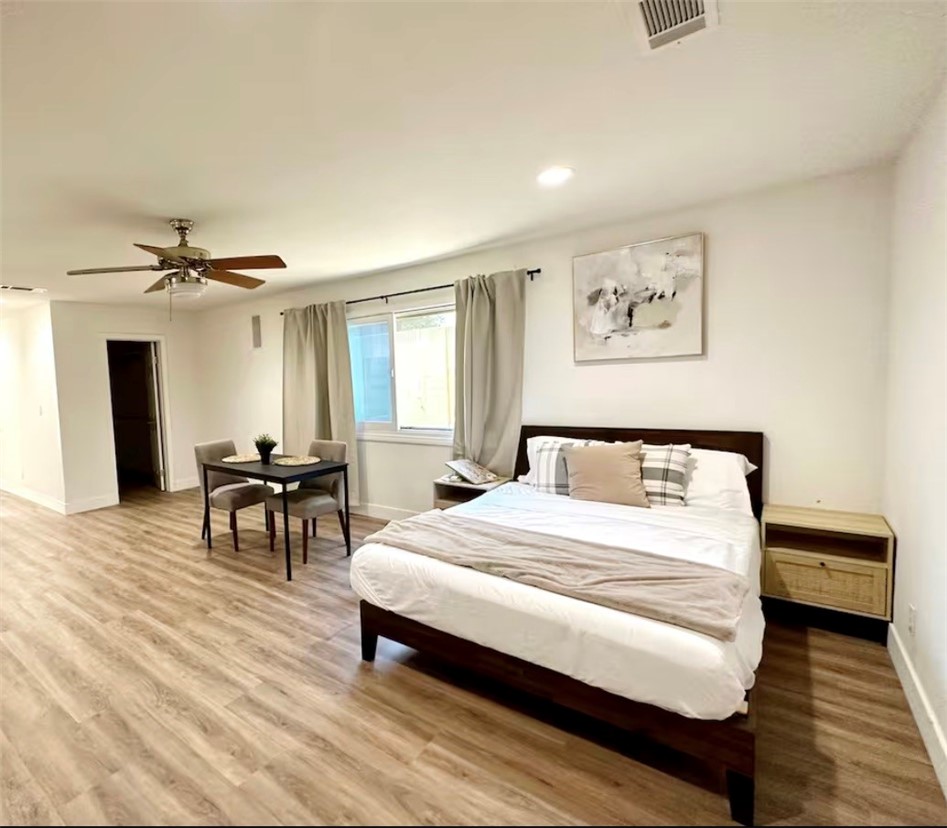 425 Lewis Place Placentia, CA 92870 - Photo 18 of 18 a bedroom with a bed and a table