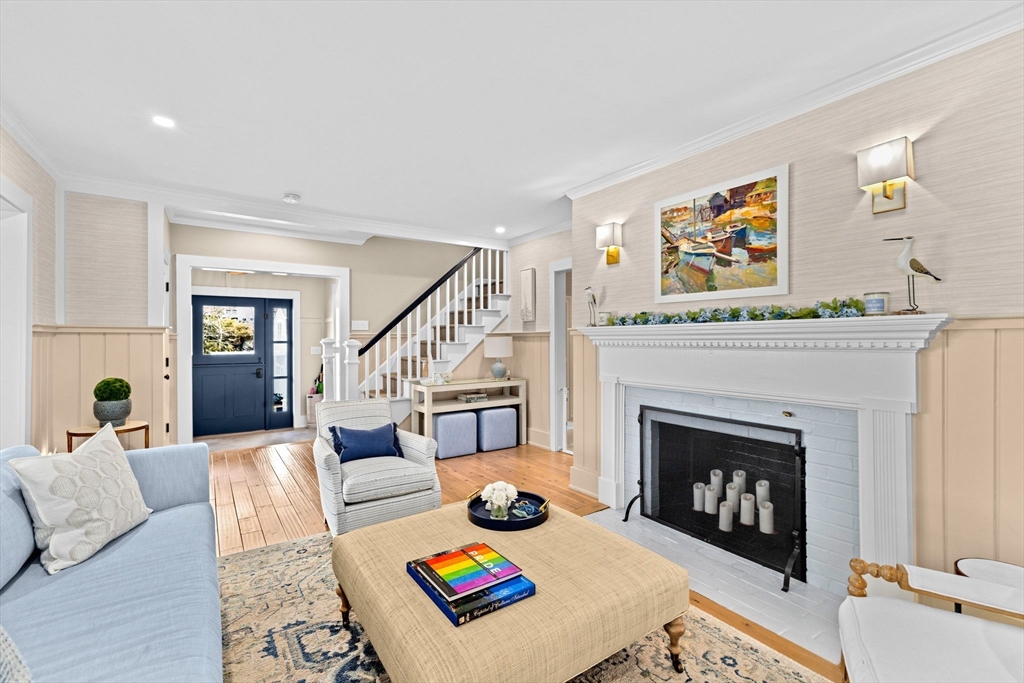 572 Jerusalem Road Cohasset, MA 02025 - Photo 4 of 42