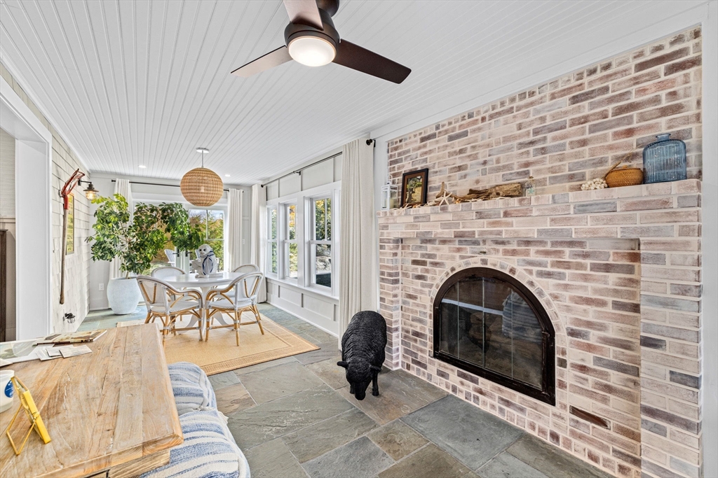 572 Jerusalem Road Cohasset, MA 02025 - Photo 8 of 42