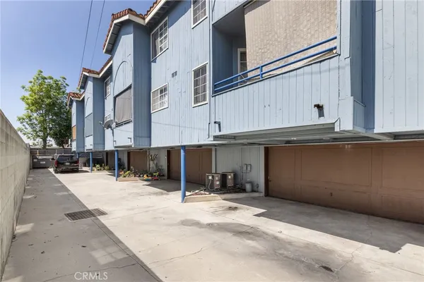 a view of a garage with stuff